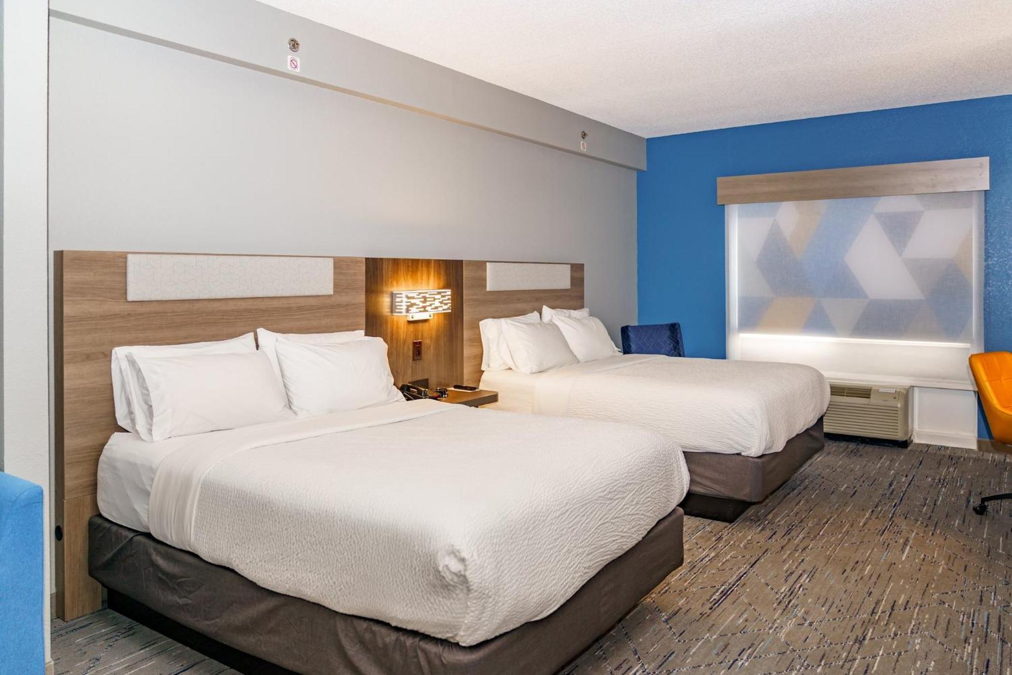 Holiday Inn Express Hotel Raleigh Southwest By Ihg Екстериор снимка