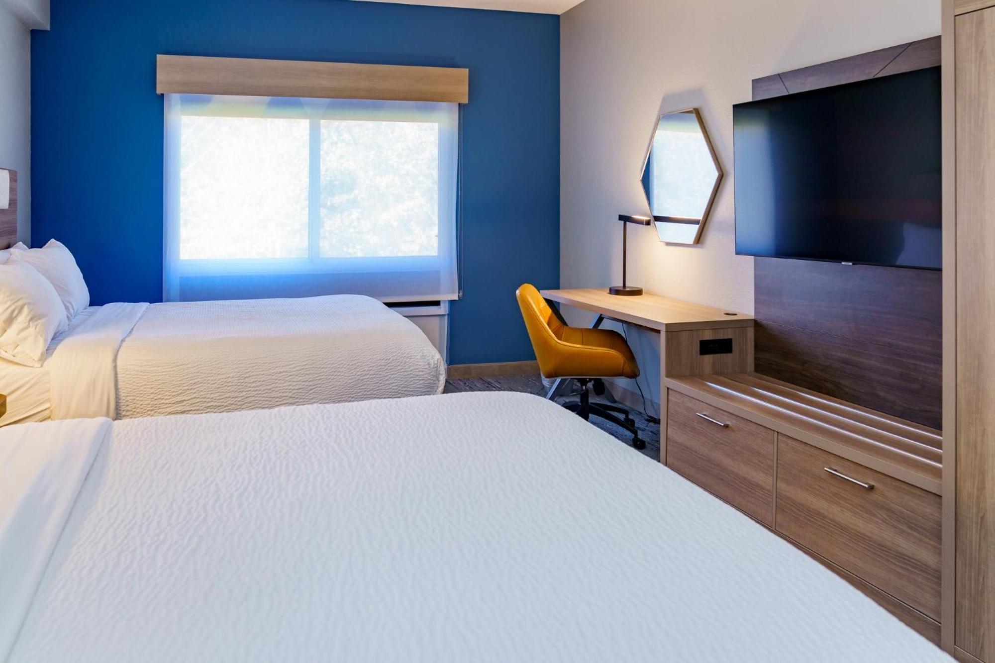 Holiday Inn Express Hotel Raleigh Southwest By Ihg Екстериор снимка