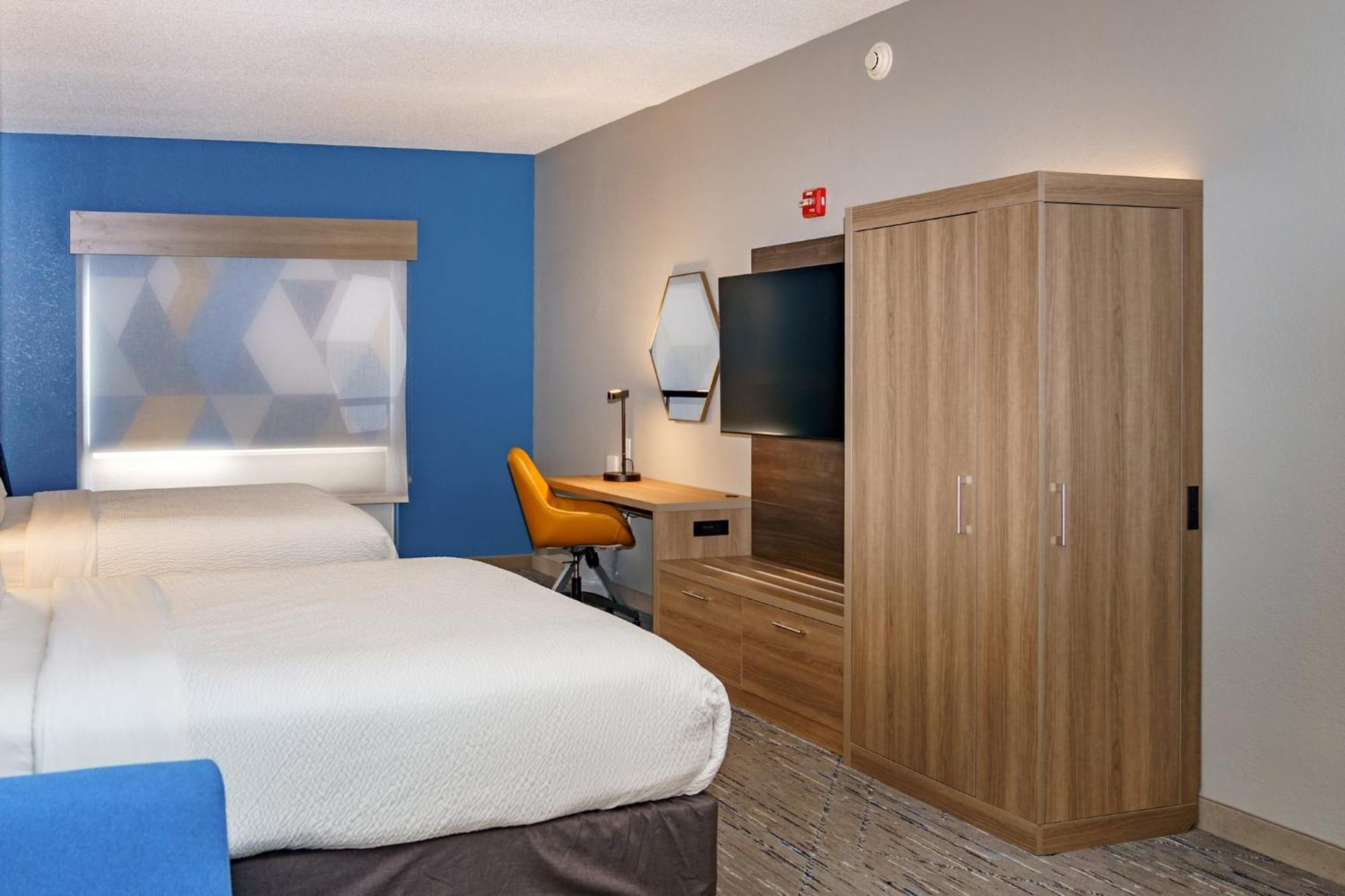 Holiday Inn Express Hotel Raleigh Southwest By Ihg Екстериор снимка